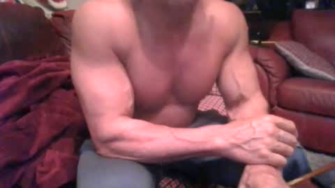 Snapshot of probody chatting on 04/25/26, 08:28 MUSCLEGOD online show from 04/25/26, 08:28