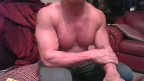Snapshot of probody chatting on 05/05/26, 07:55 MUSCLEGOD online show from 05/05/26, 07:55