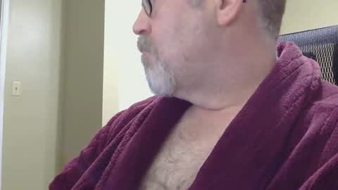 Snapshot of professor21255 chatting on 10/07/25, 12:57 professor21255 online show from 10/07/25, 12:57