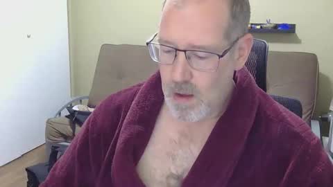 Snapshot of professor21255 chatting on 10/21/25, 11:44 professor21255 online show from 10/21/25, 11:44