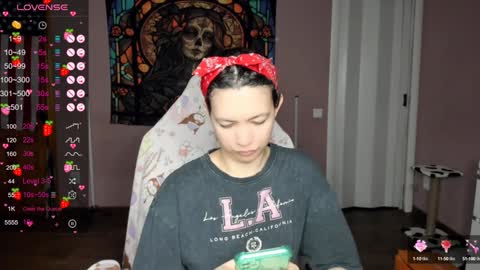 Snapshot of project_hisoka44 chatting on 01/25/25, 06:23 Di online show from 01/25/25, 06:23