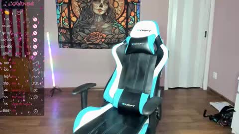 Snapshot of project_hisoka44 chatting on 09/11/25, 01:49 Di online show from 09/11/25, 01:49