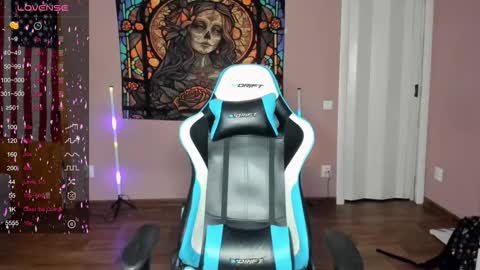 Snapshot of project_hisoka44 chatting on 09/12/25, 04:01 Di online show from 09/12/25, 04:01