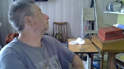 Snapshot of projectorepson chatting on 06/17/26, 05:25 projectorepson online show from 06/17/26, 05:25