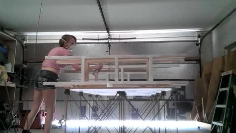 Properfuct online show from 04/21/26, 08:34