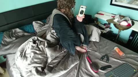 prxscillia_tx online show from 06/02/26, 10:39