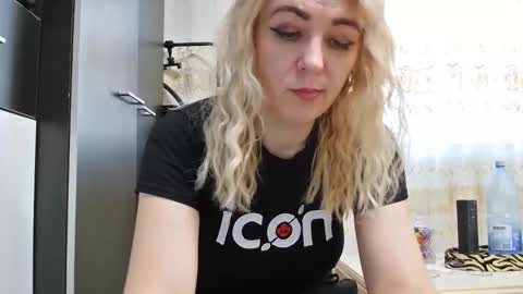 Pryncess sweety online show from 11/13/25, 08:35