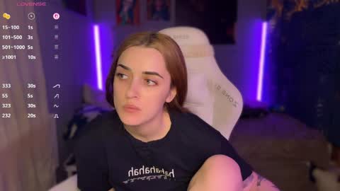 Queen of Pain online show from 04/09/26, 06:19