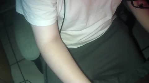 your mysterious man online show from 04/04/26, 01:59