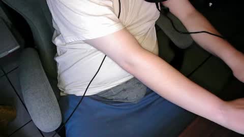 your mysterious man online show from 04/11/26, 10:36