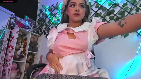 Snapshot of pucaa_ chatting on 01/11/25, 01:16 Emma Rico   model indep online show from 01/11/25, 01:16