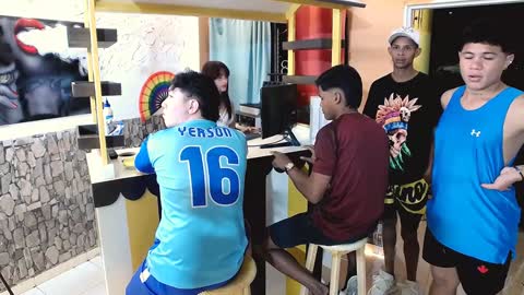 university hot online show from 01/16/25, 03:45