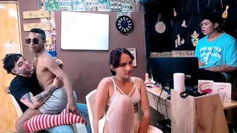 university hot online show from 01/27/25, 10:06
