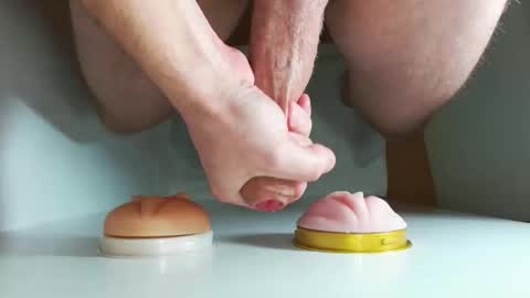 Snapshot of pude90 chatting on 10/06/25, 05:38 PuDe90 online show from 10/06/25, 05:38