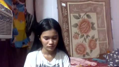 Snapshot of puki_hot chatting on 10/03/25, 10:23 puki_hot online show from 10/03/25, 10:23