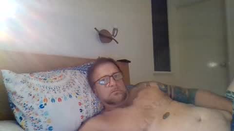 Snapshot of pulllin4u chatting on 05/13/26, 11:51 pulllin4u online show from 05/13/26, 11:51