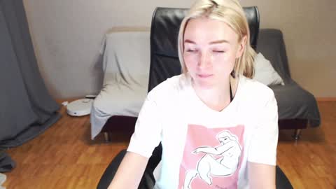 Polly online show from 12/14/24, 02:42