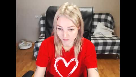 Polly online show from 01/06/25, 03:51