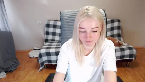 Polly online show from 03/28/26, 04:45