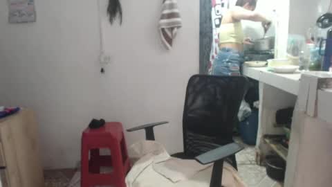 Snapshot of pummpummm chatting on 01/13/25, 09:42 pummpummm online show from 01/13/25, 09:42