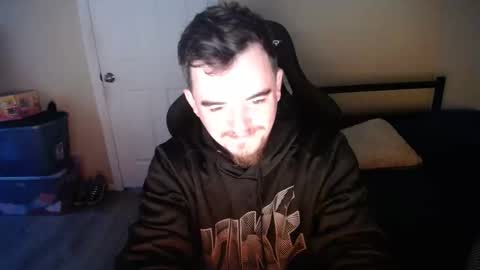 pumpkin_smash69 online show from 11/18/25, 11:36