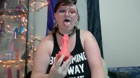Snapshot of pupghostt chatting on 06/07/26, 12:53 PupGhostt online show from 06/07/26, 12:53