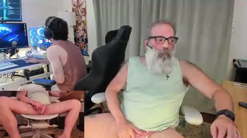 Snapshot of pupnpapa chatting on 07/02/26, 01:49 Pup And Papa bear online show from 07/02/26, 01:49