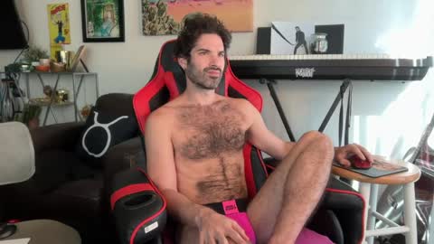 Snapshot of pupscritch chatting on 05/21/26, 03:52 Pup Scritch online show from 05/21/26, 03:52