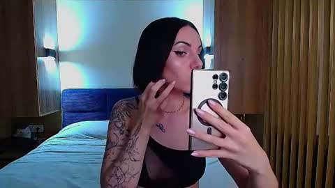Snapshot of pure_temptation_j chatting on 07/12/26, 02:52 Julia online show from 07/12/26, 02:52