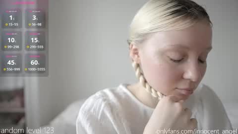 Snapshot of pureangeldolores chatting on 02/26/25, 11:30 i dont do shows for free. watching here silently and waiting for me to start showing you something for free is useless online show from 02/26/25, 11:30