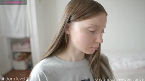 Snapshot of pureangeldolores chatting on 10/31/25, 11:11 i dont do shows for free. watching here silently and waiting for me to start showing you something for free is useless online show from 10/31/25, 11:11