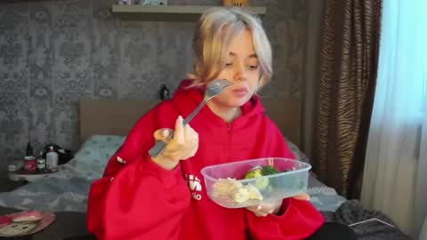 Katty online show from 02/09/26, 01:26