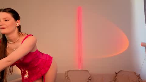 Snapshot of puree_eva chatting on 07/27/26, 12:34 Eva online show from 07/27/26, 12:34