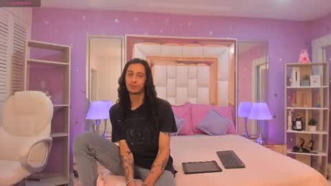 Experienced guys  online show from 03/28/26, 07:46