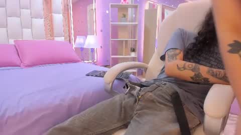 Snapshot of puretemptation_ chatting on 06/23/26, 07:56 Experienced guys online show from 06/23/26, 07:56