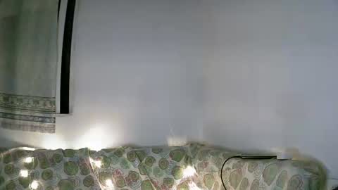 Lizzy online show from 11/06/25, 07:09