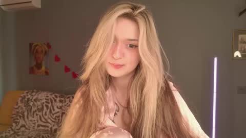 Bella online show from 03/08/26, 05:44