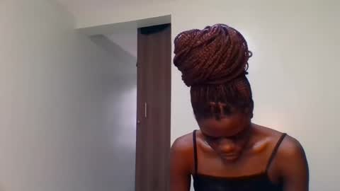 purple_honey1 online show from 04/30/26, 11:49