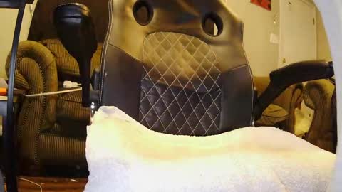 Snapshot of purpledragon7711 chatting on 12/29/24, 08:04 purpledragon7711 online show from 12/29/24, 08:04