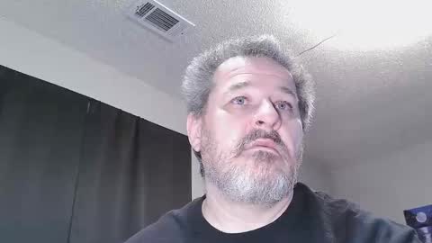 Snapshot of purpledragon7711 chatting on 01/19/25, 04:12 purpledragon7711 online show from 01/19/25, 04:12