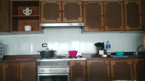 Mary online show from 11/04/25, 09:19