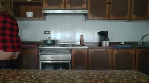 Mary online show from 11/05/25, 08:36