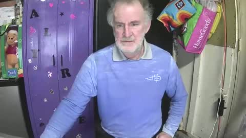 Mark online show from 01/06/25, 11:52