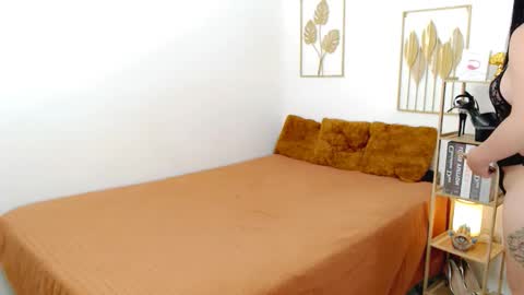 Snapshot of pussydestroyer579074 chatting on 11/17/25, 04:40 Your sweet Lala online show from 11/17/25, 04:40