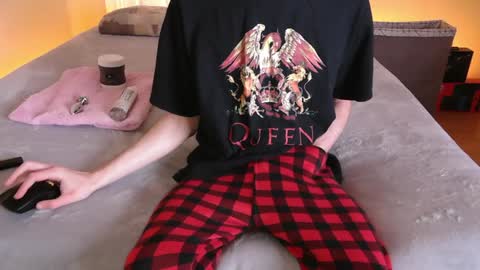 pussylover2182 online show from 12/29/24, 07:17