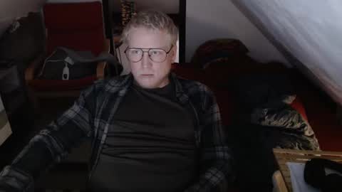 pussylovercb online show from 09/30/25, 09:25