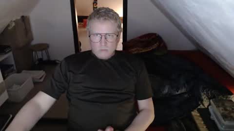 pussylovercb online show from 04/17/26, 02:42