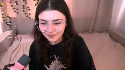 Ava online show from 06/03/26, 04:48