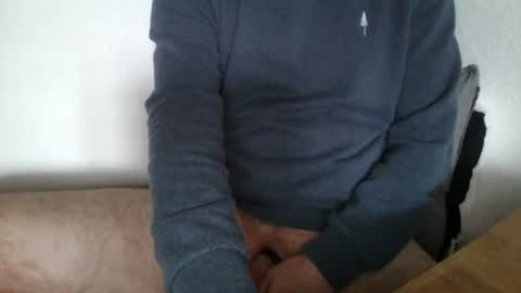 Snapshot of qandnotu chatting on 01/17/26, 01:16 qandnotu online show from 01/17/26, 01:16