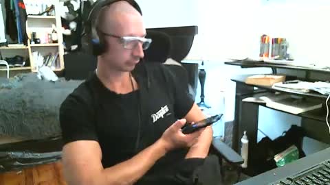 quantumcollapse online show from 09/30/25, 06:07